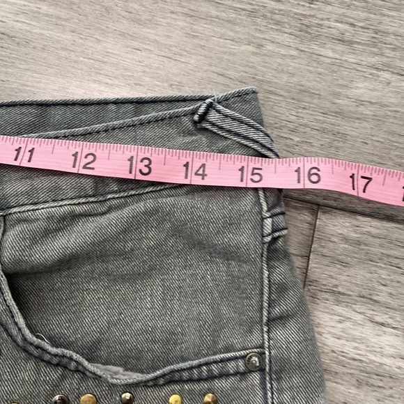 FREE PEOPLE Golden Hippie Studded Cutoff Jean Shorts Gray Raw Hem Distressed 27 - Picture 8 of 11